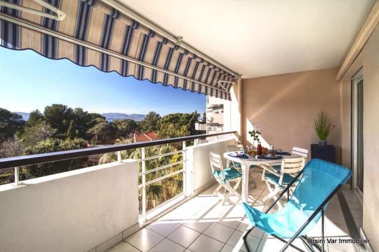 location-saisonniere-st-raphael-bord-de-mer-residence-acquarine-b38-1